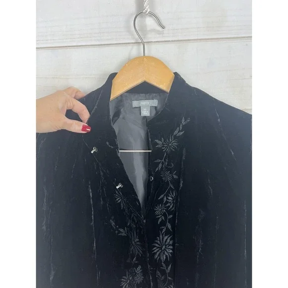 Apt 9 Jacket Womens 10 Black Velvet Floral Embroidered Hook Eye Party Formal - Picture 3 of 9